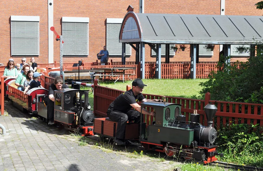 Damptog på museets mini-bane.
